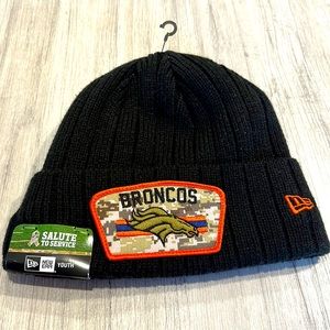 Youth Denver Broncos knit hat